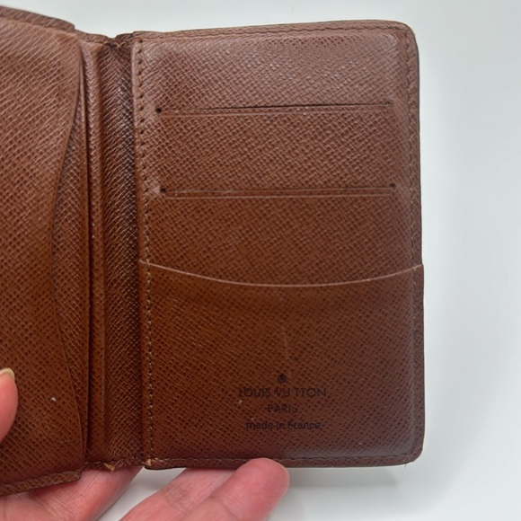 Authentic LV bifold wallet - Picture 7 of 11